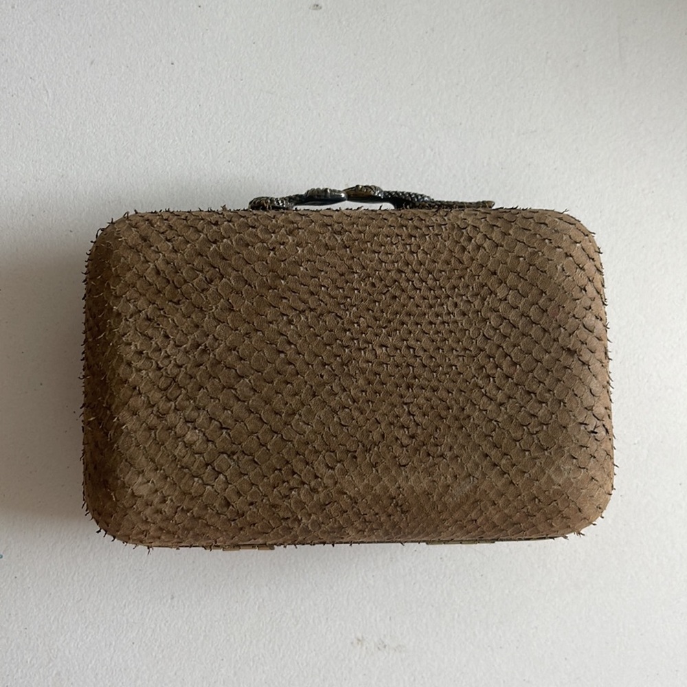 Mini shoulder bag on chain beautiful color snake like leather